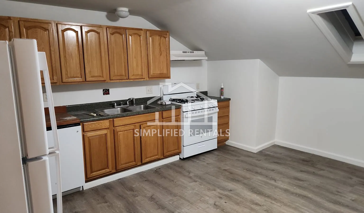 153 Belleville Ave — Photo 2