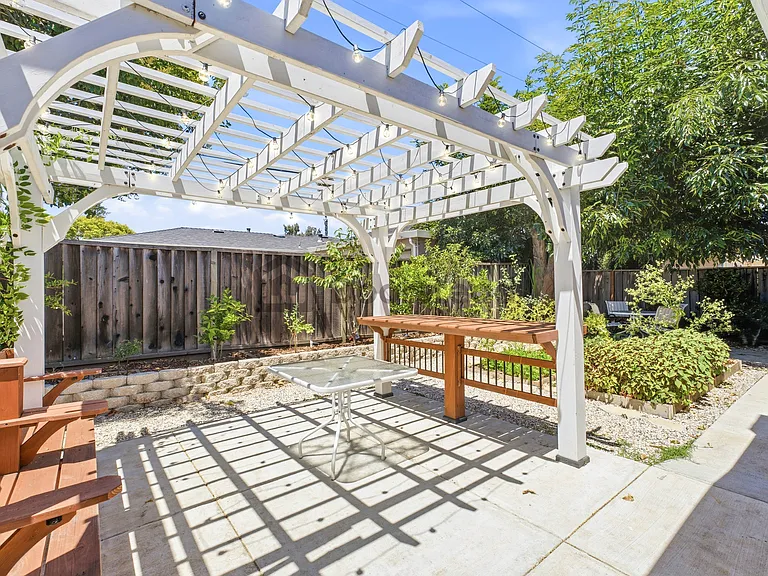 2351 New Jersey Ave — Photo 39