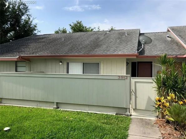 3912 NW Cinnamon Cir, Jensen Beach, FL 34957