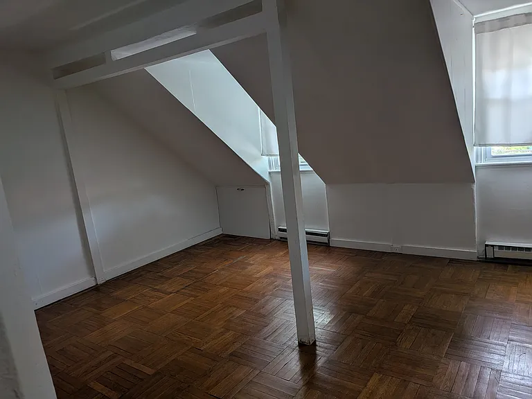 902 Woodlawn Ave — Photo 13