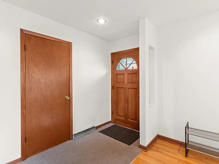 123 Ogden Ave — Photo 26