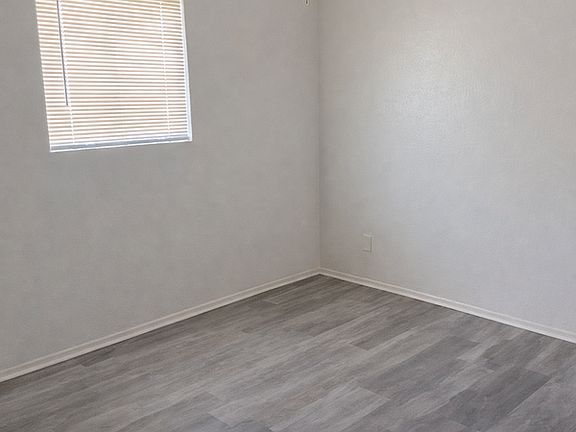 5th image of 2512 W Ocotillo Rd Unit 3