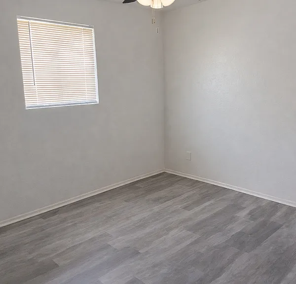 2512 W Ocotillo Rd #3 — Photo 5