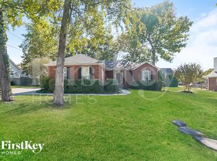 618 Rocky Ridge Cir, La Vergne, TN 37086