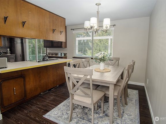 Dining area>