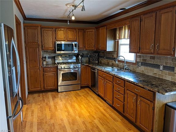 2nd image of 6959 S Camelot Dr