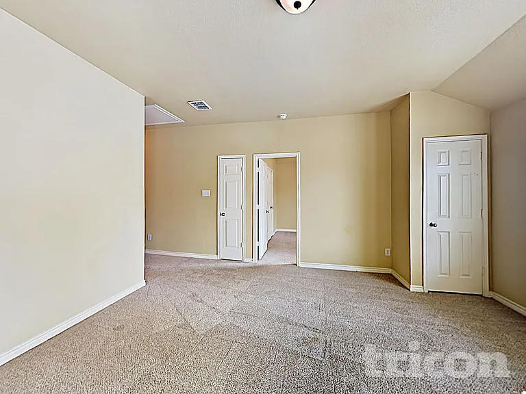 2146 Cimarron St — Photo 6