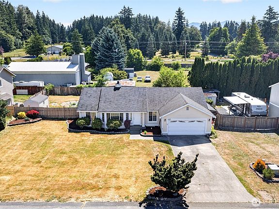 3rd image of 11419 232nd Avenue Ct E