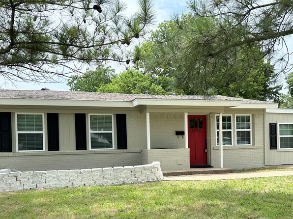 1013 Bluebonnet Ln, Mesquite, TX 75149