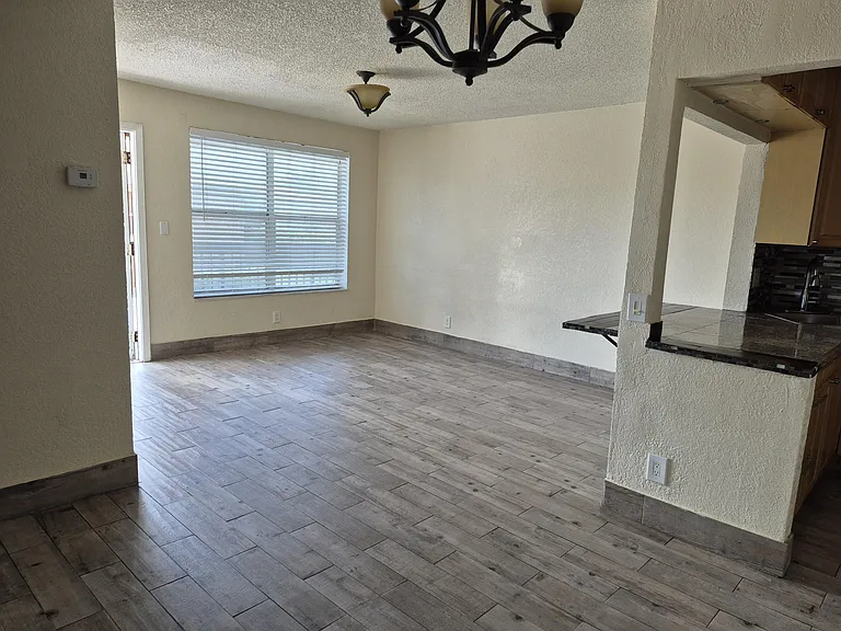 10039 Winding Lake Rd #202 — Photo 6
