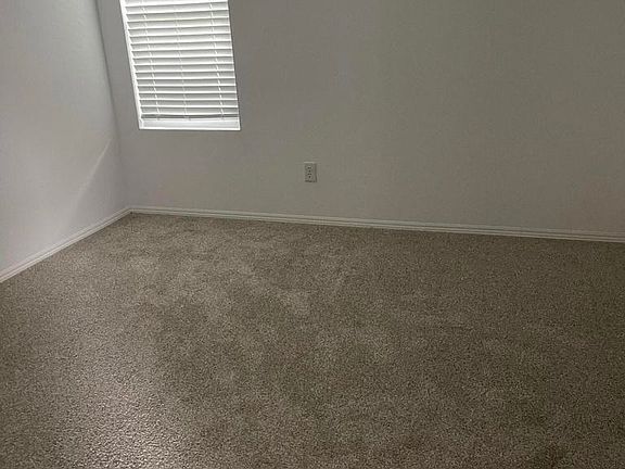 3rd image of 1908 B Sorrel St #B