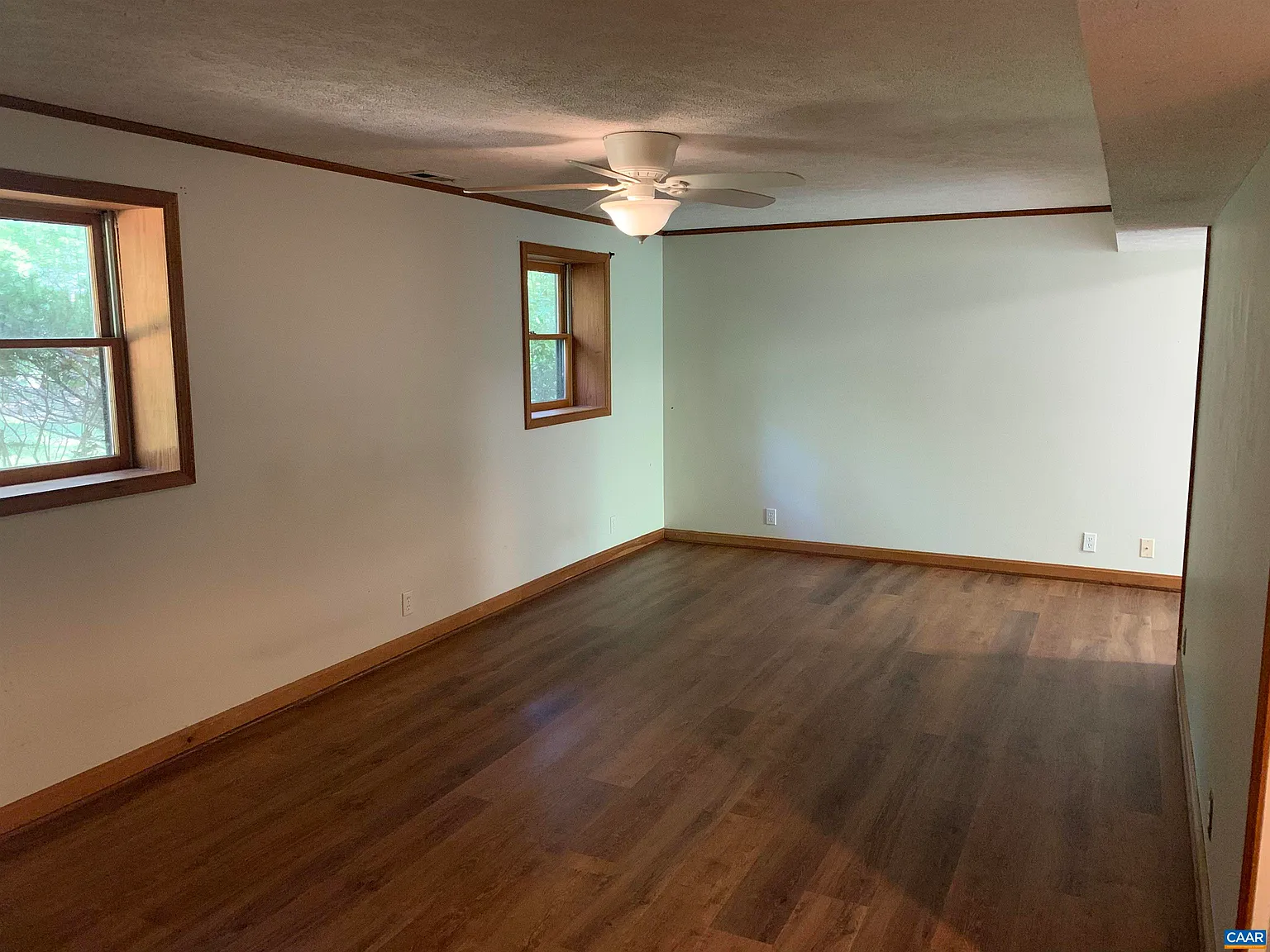 4 bed, 3.0 bath, 2096 sqft, $2,250 — Photo 3