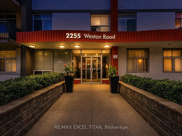2255 Weston Rd #802 — Photo 1