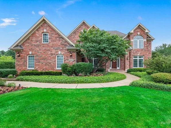 0S517 Rebecca Ln, Winfield, IL 60190