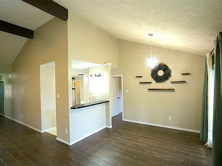6133 Cumberland Cir — Photo 5