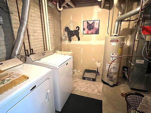 4th image of 4833 Chiswick Dr