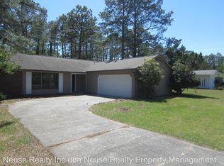6307 Gondolier Dr, New Bern, NC 28560