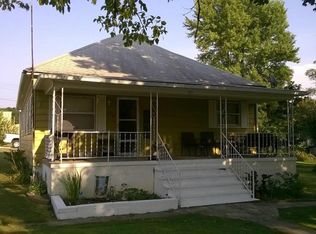 305 S Cole St, Granby, MO 64844