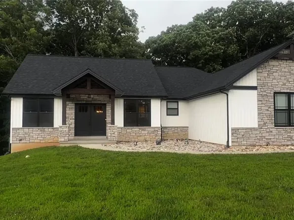 105 Merz Meadows Dr, Troy, MO 63379