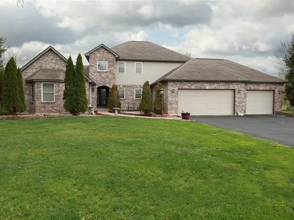 3823 Stable Ridge Run, Waterloo, IL 62298