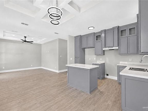 5th image of 211 W 8th St