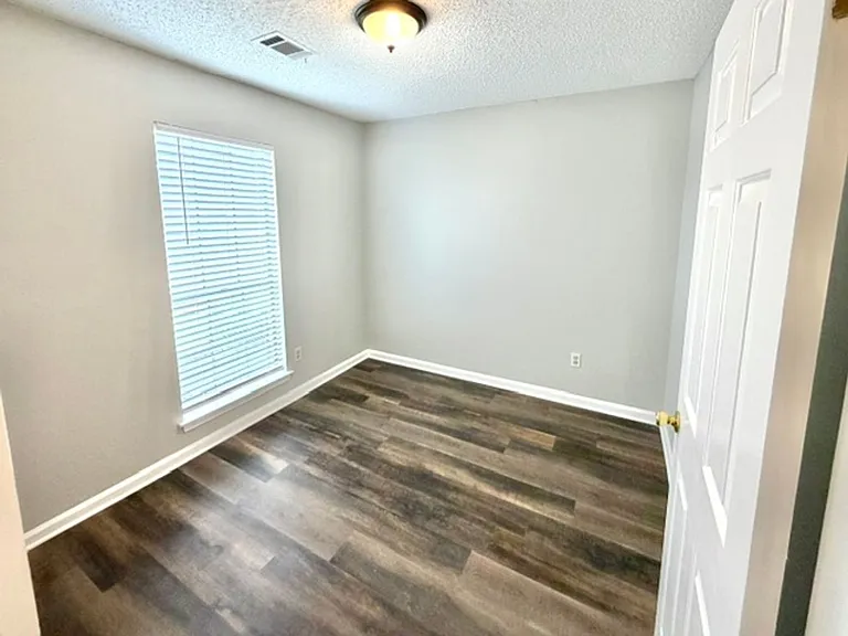 6562 Oak Hurst Dr — Photo 12