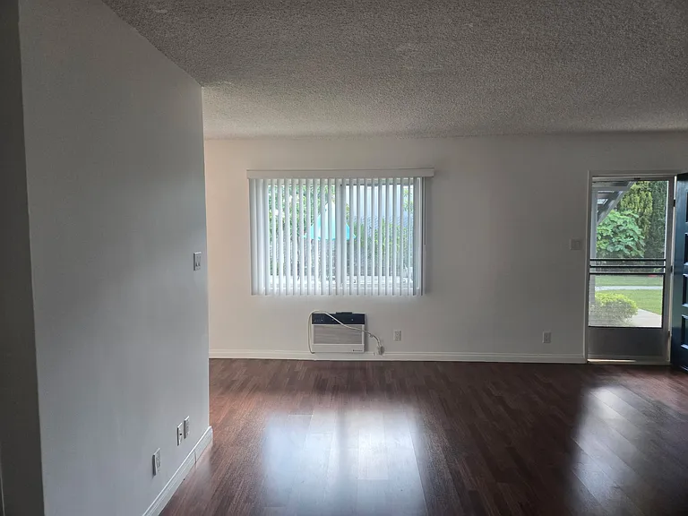 75 Esperanza Ave #C — Photo 12