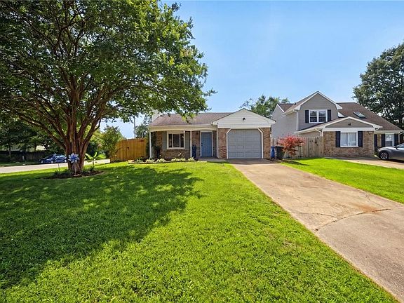 3rd image of 3801 Hazel Ct