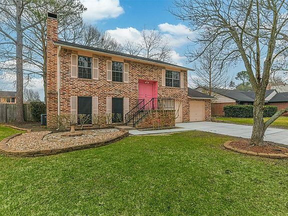 2nd image of 329 Gleneagles Dr