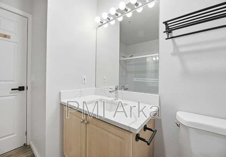 15340 Macadam Rd S #B206 — Photo 14