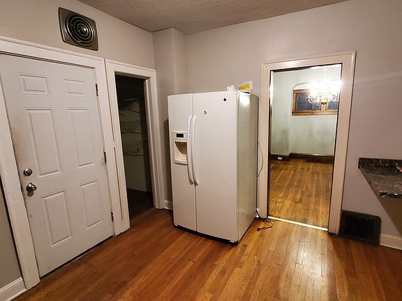 3rd image of 14508 Lakewood Heights Blvd