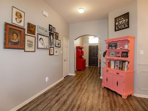 4th image of 1717 Coral Cliff Dr