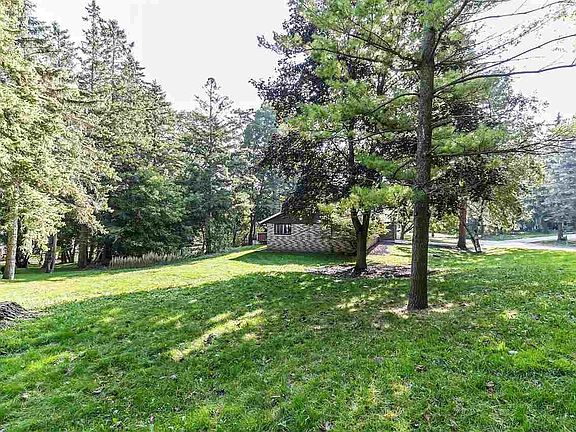 3rd image of 2593 Appian Way