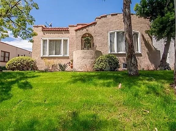 5th image of 1531 S Ogden Dr