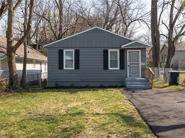 3309 E 69th St, Kansas City, MO 64132