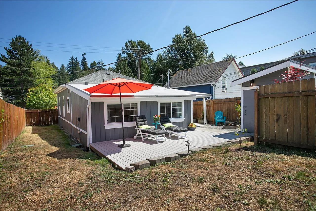 3 bed, 1104 sqft, $3,200 — Photo 4