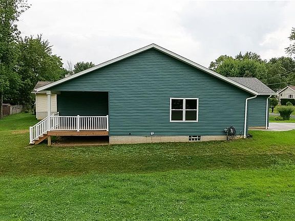 5th image of 514 Celia Ave