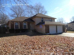 11957 Sycamore Ave, Grandview, MO 64030