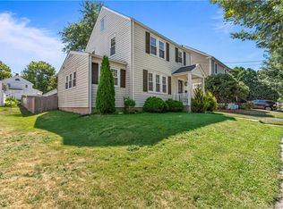 11 Laurel St, Middletown, CT 06457