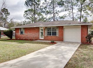 716 Long Dr, Macclenny, FL 32063