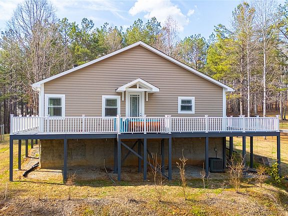 3rd image of 196 Flyroot Trl