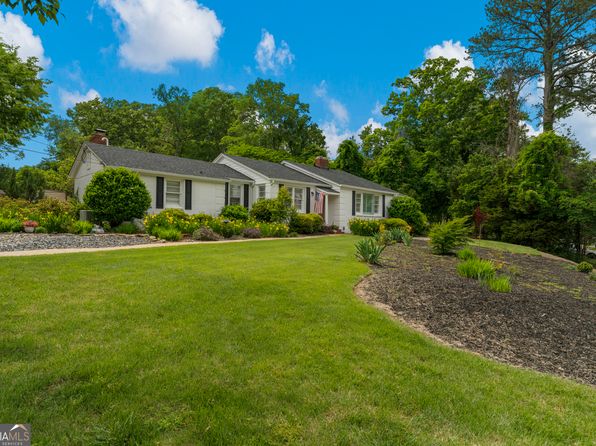 603 Piney Woods Dr, Lagrange, GA 30240