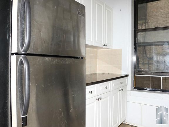 4th image of 686 W 204th St APT 2C
