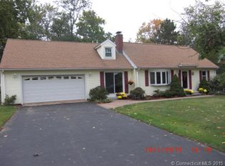 55 Overlook Rd, Meriden, CT 06450