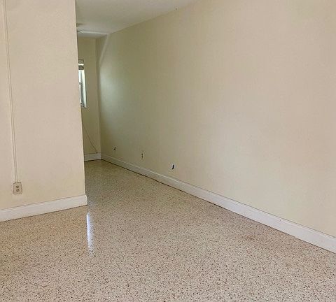2nd image of 1716 Bertha St APT 1