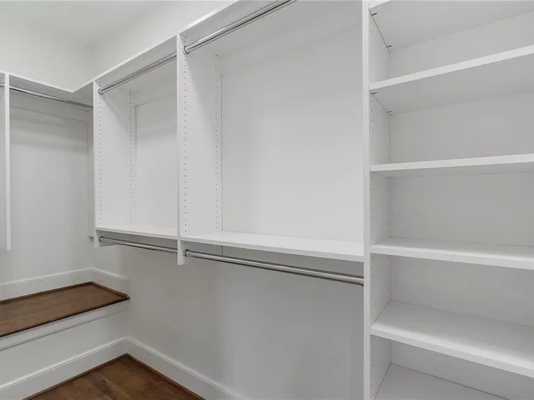 2711 Southwell St NE — Photo 29