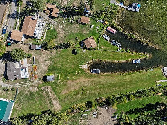 2nd image of 2348 Ojibway Rd