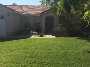 2427 Fountain Plaza Dr, Hanford, CA 93230