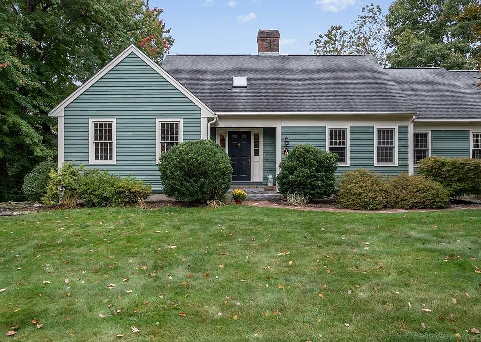 1st image of 89 Kelleher St