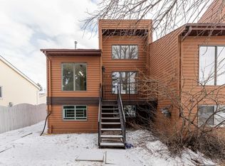 Ridgewood Est, Edmonton, AB T6L 3R2